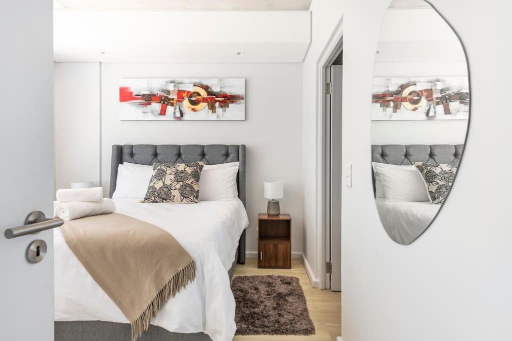 Chic, Central, Family & Group Stay - Stylish 2 Ensuite Bedroom Apartment With Spacious Balcony Cape Town Luaran gambar